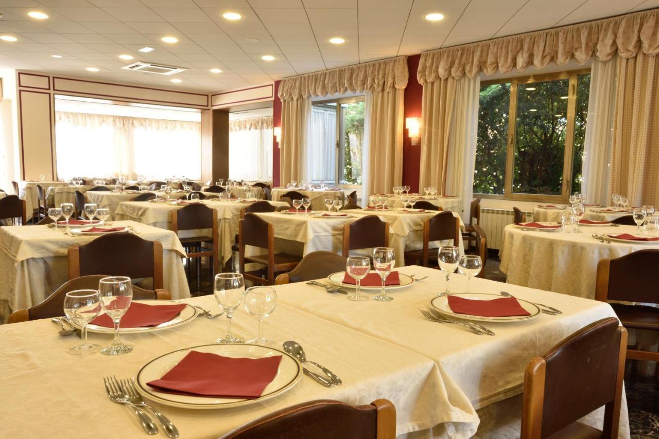 Hotel Bergamo Mare San Bartolomeo Al Mare Exterior foto